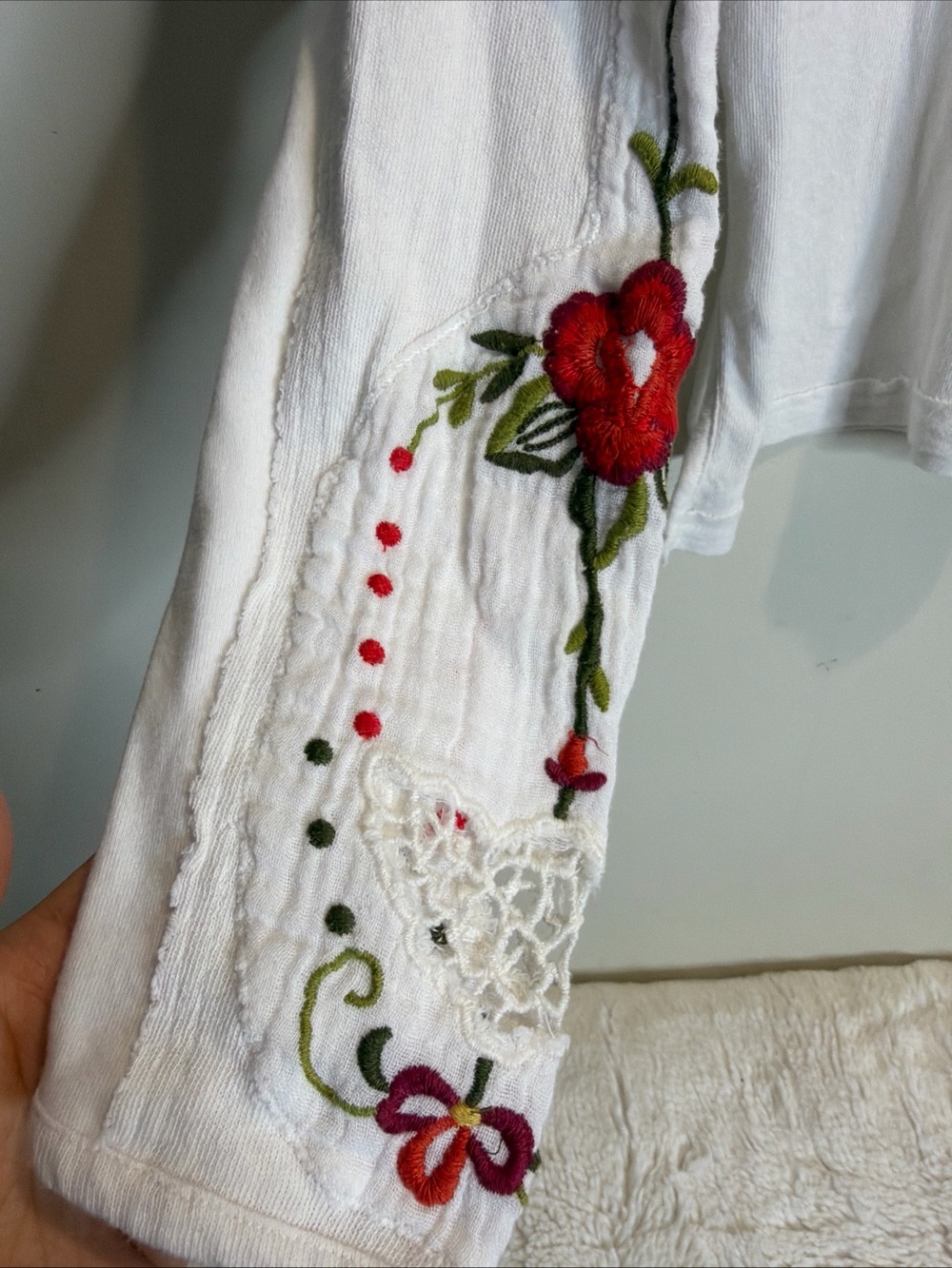 Free People We the Free Lilith Embroidered Vines Cutwork Tee Top M - Picture 5 of 8